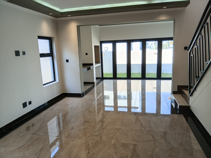 3 Bedroom Property for Sale in Sandown Western Cape